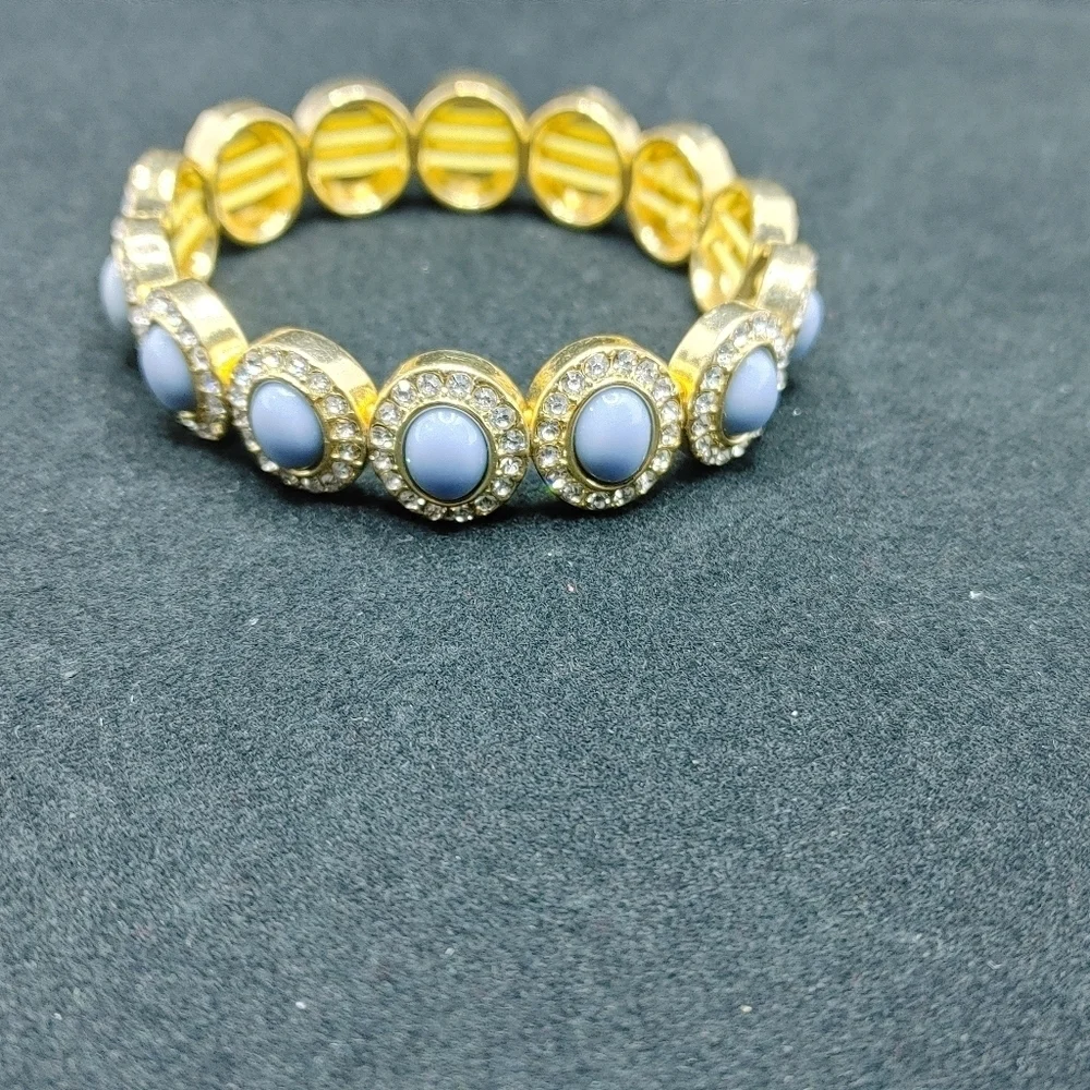 Statement Bracelet - Picture 2 of 2